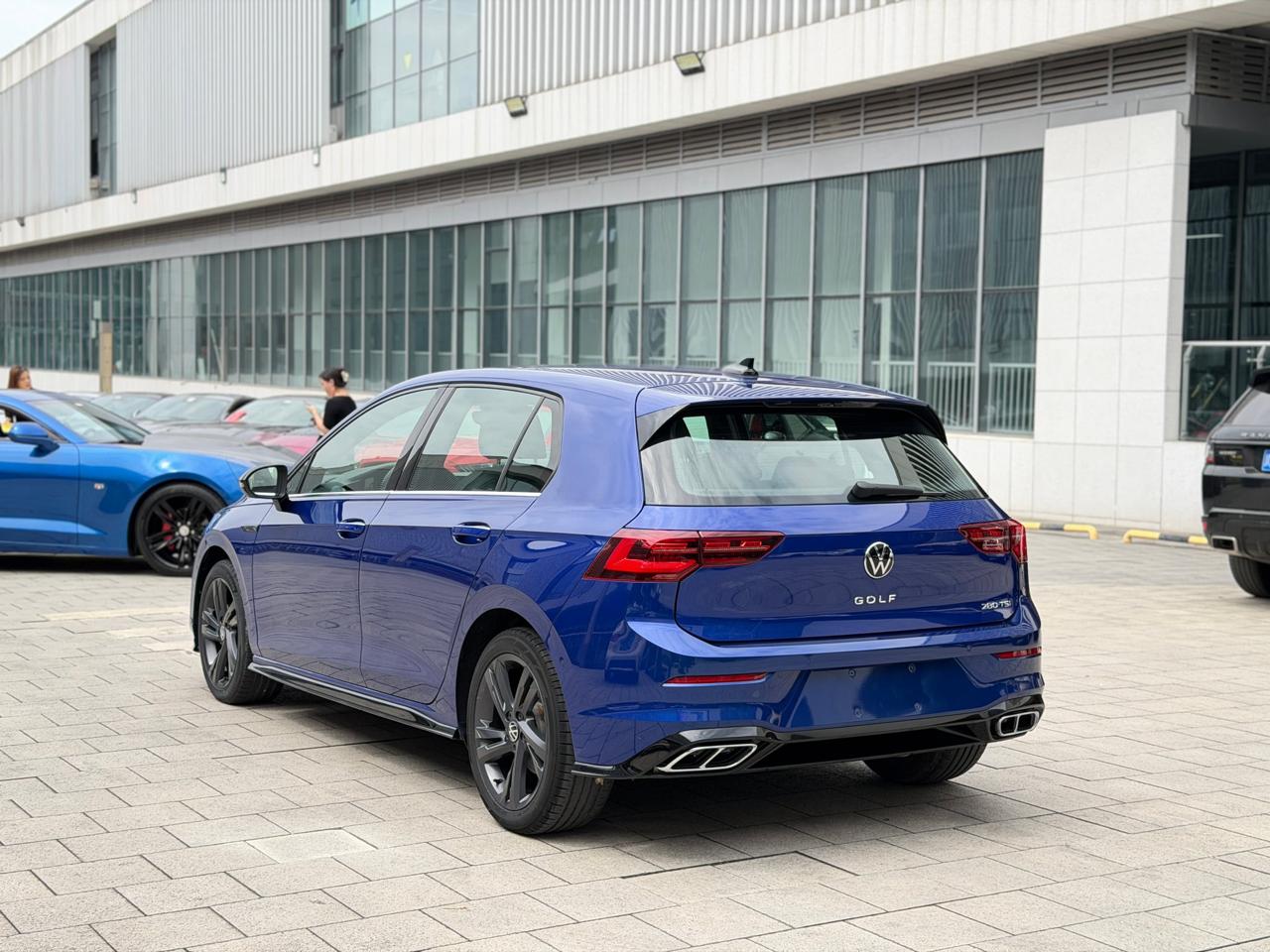 Volkswagen Golf R-line