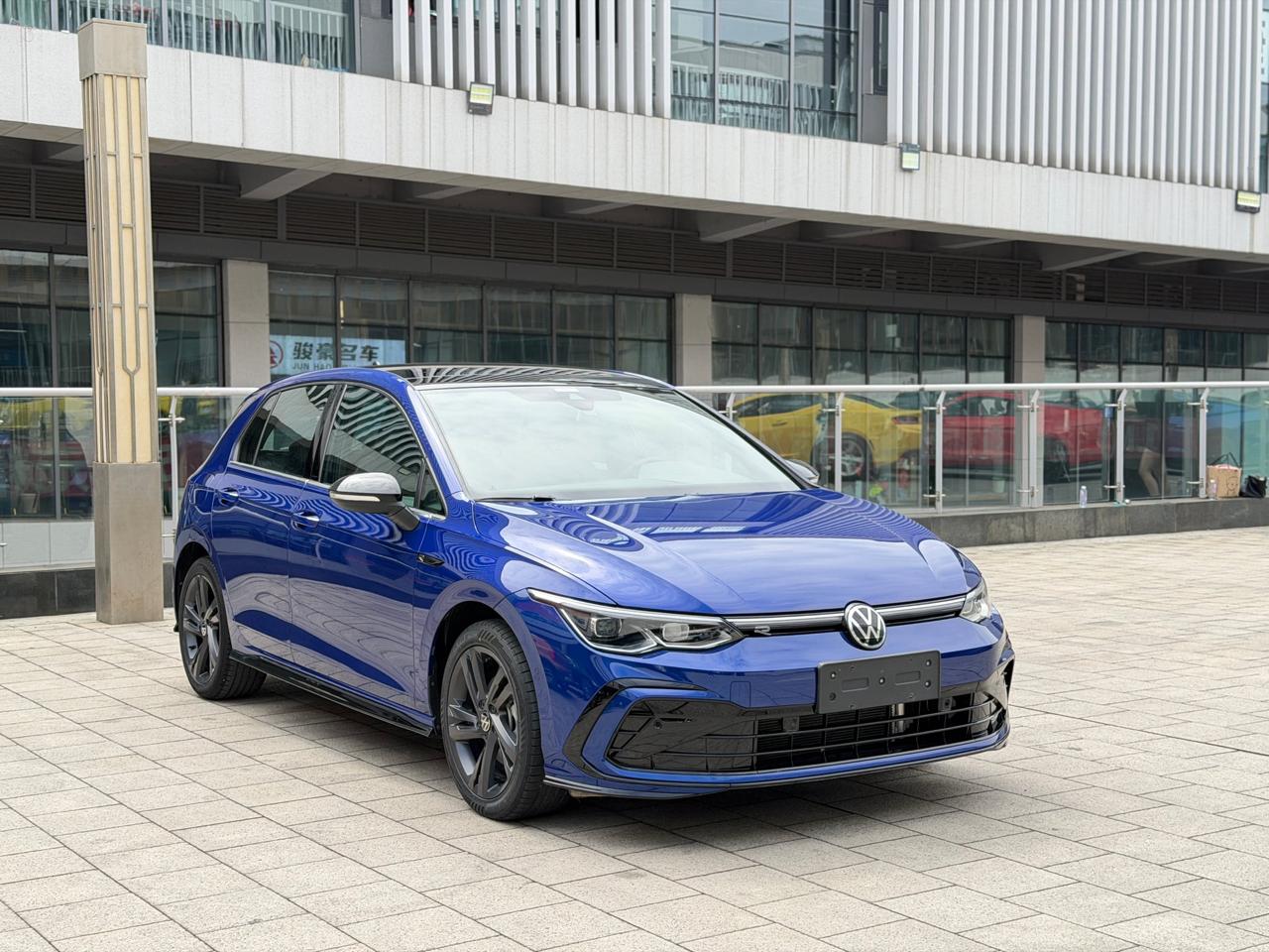 Volkswagen Golf R-line