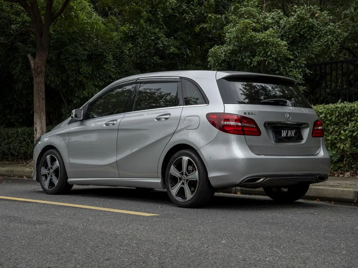 Mercedes-Benz B Class 2019 B 200 Fashion