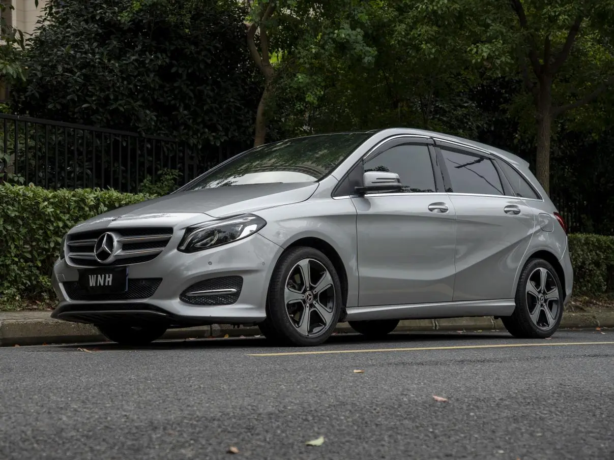 Mercedes-Benz B Class 2019 B 200 Fashion