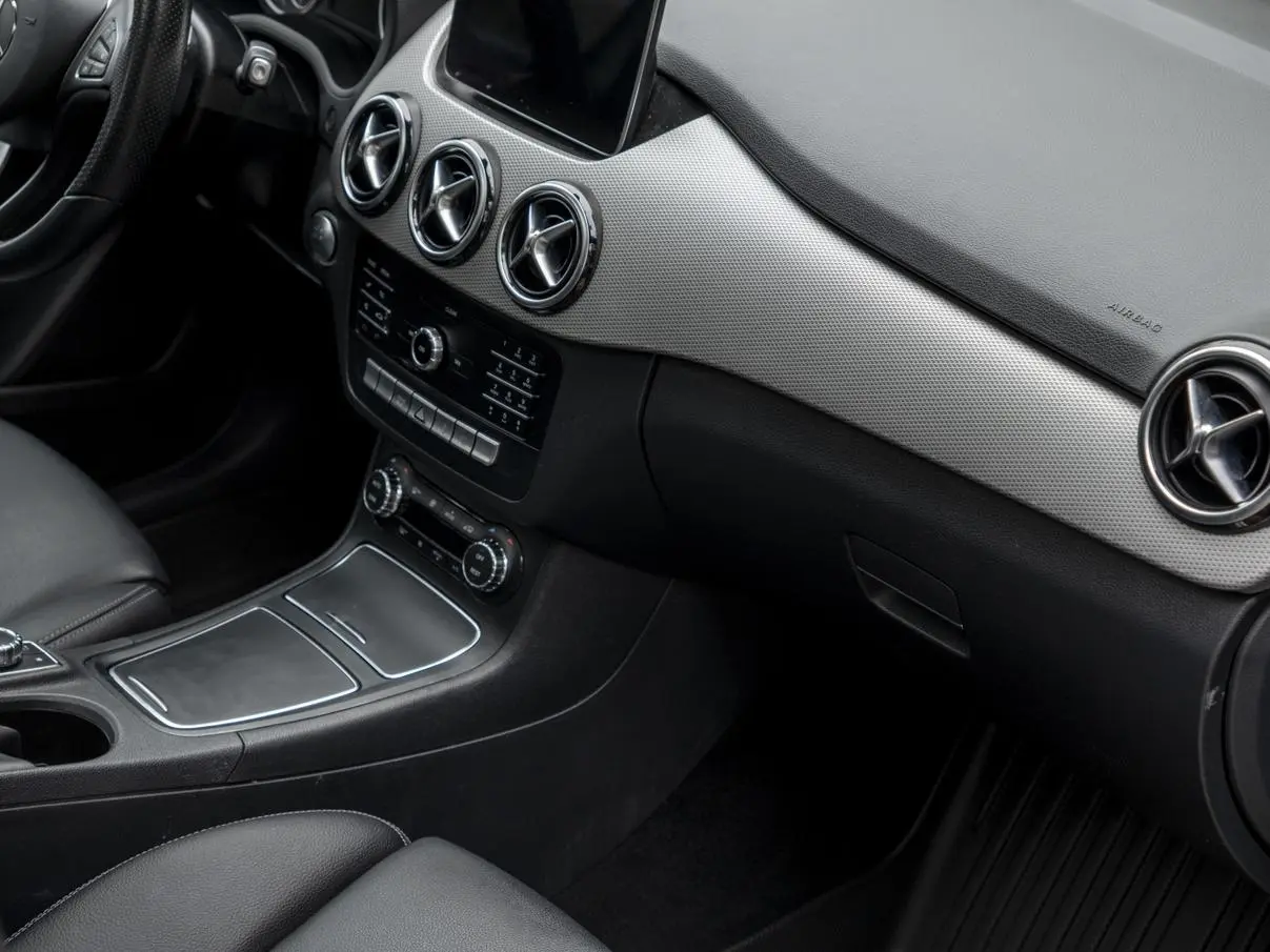 Mercedes-Benz B Class 2019 B 200 Fashion