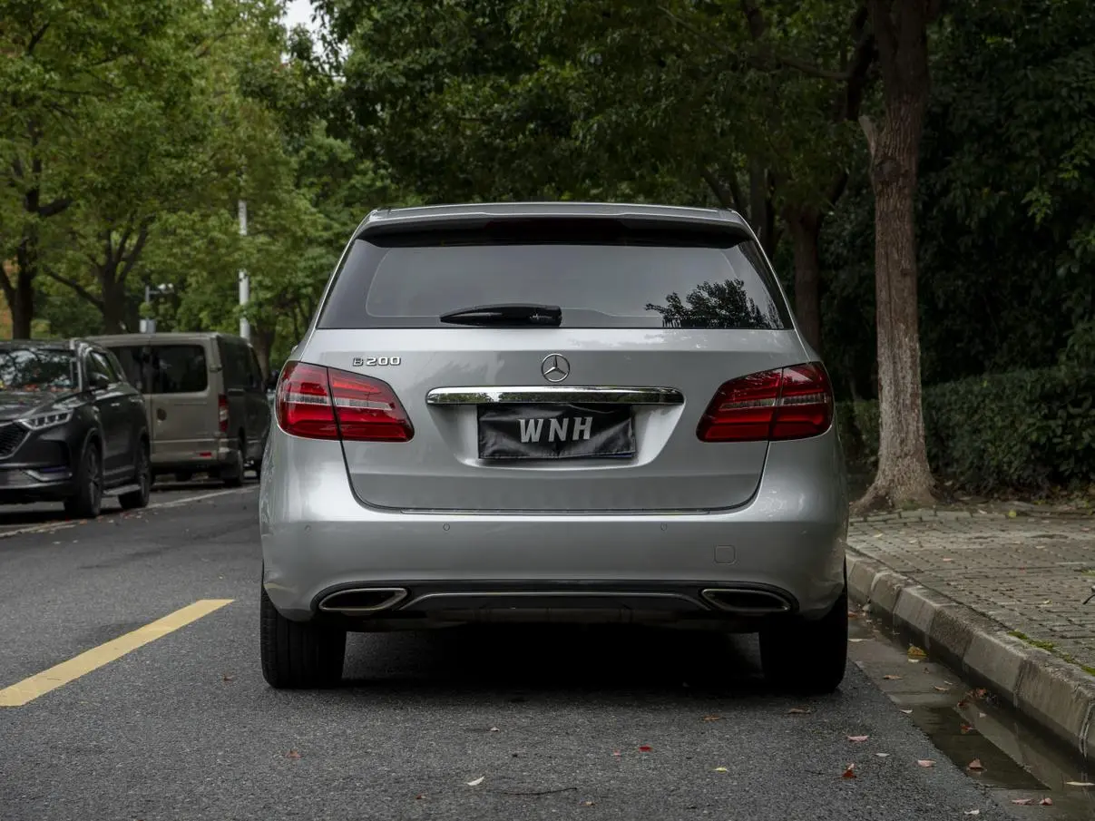 Mercedes-Benz B Class 2019 B 200 Fashion