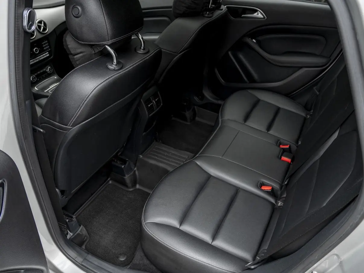 Mercedes-Benz B Class 2019 B 200 Fashion