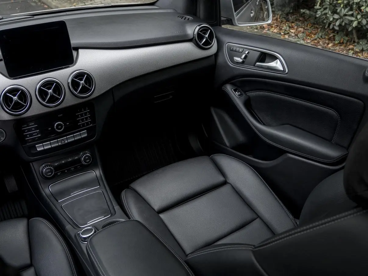Mercedes-Benz B Class 2019 B 200 Fashion