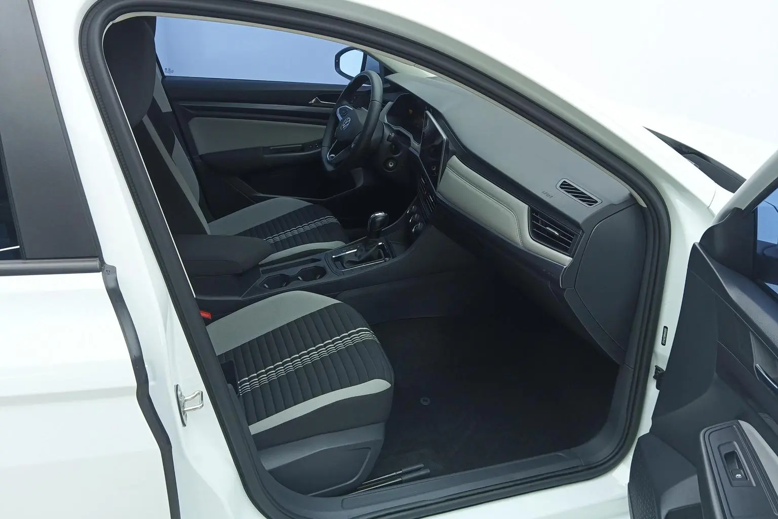 Volkswagen Bora 2024 200TSI DSG Journey