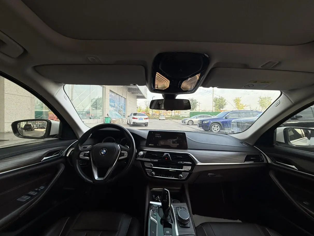 BMW 5 Series 2018 Facelift 530Li Leading Luxury Package
