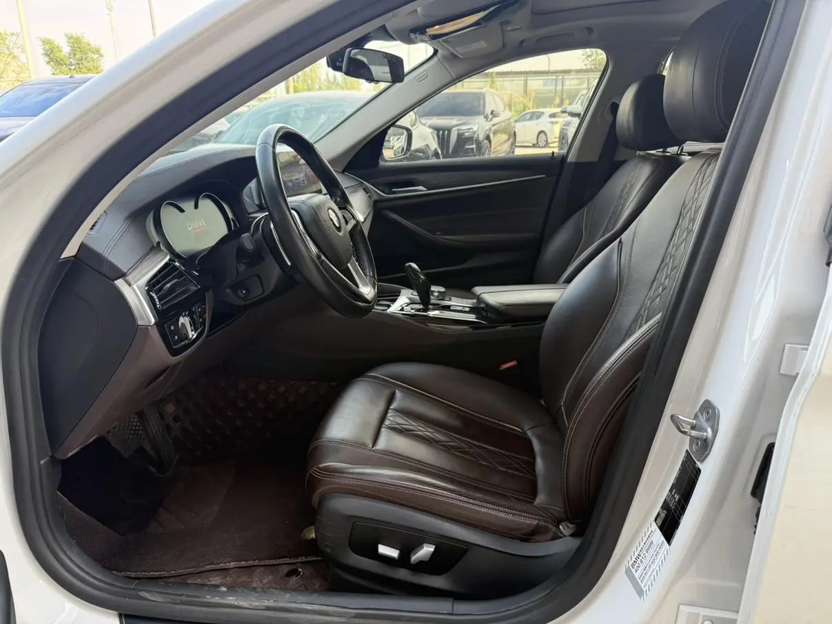 BMW 5 Series 2018 Facelift 530Li Leading Luxury Package