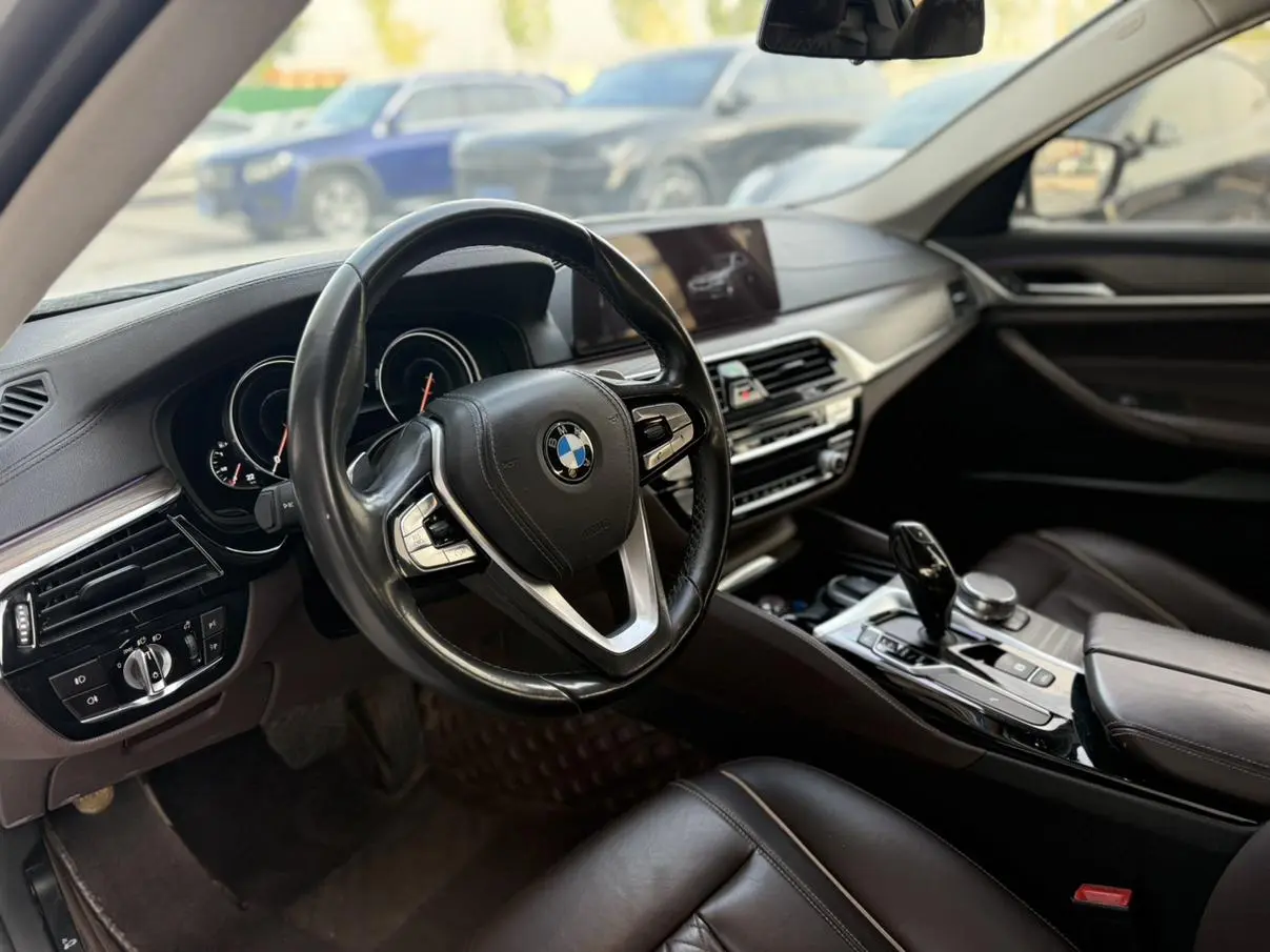 BMW 5 Series 2018 Facelift 530Li Leading Luxury Package