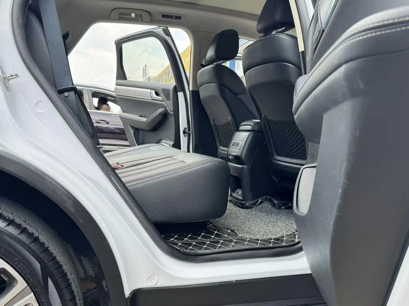 BYD Tang 2019 2.0T Auto Smart Connected Distinguished 7 seat China VI