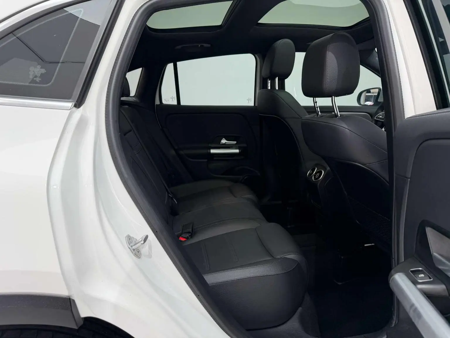 Mercedes-Benz GLA 2023 GLA 200