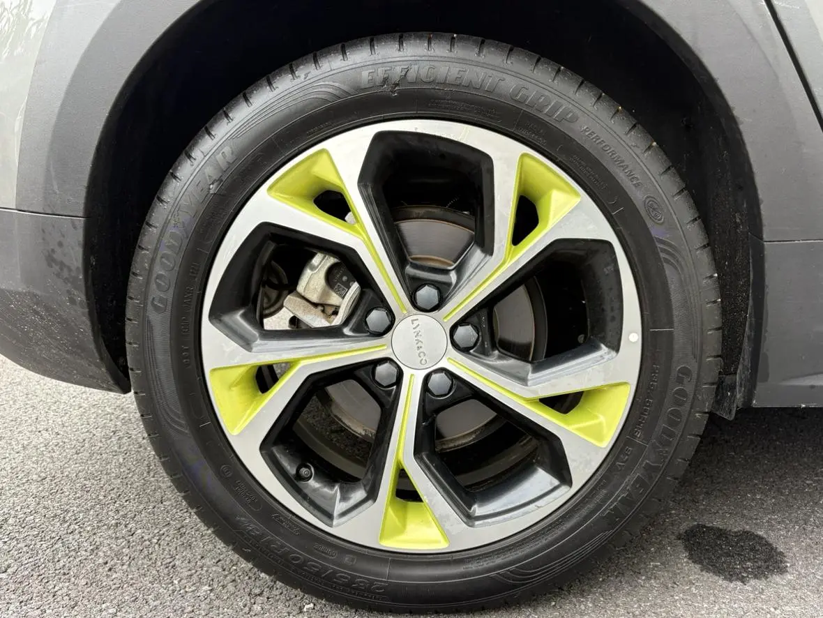 Lynk & Co 02 2022 1.5TD DCT Shine Pro