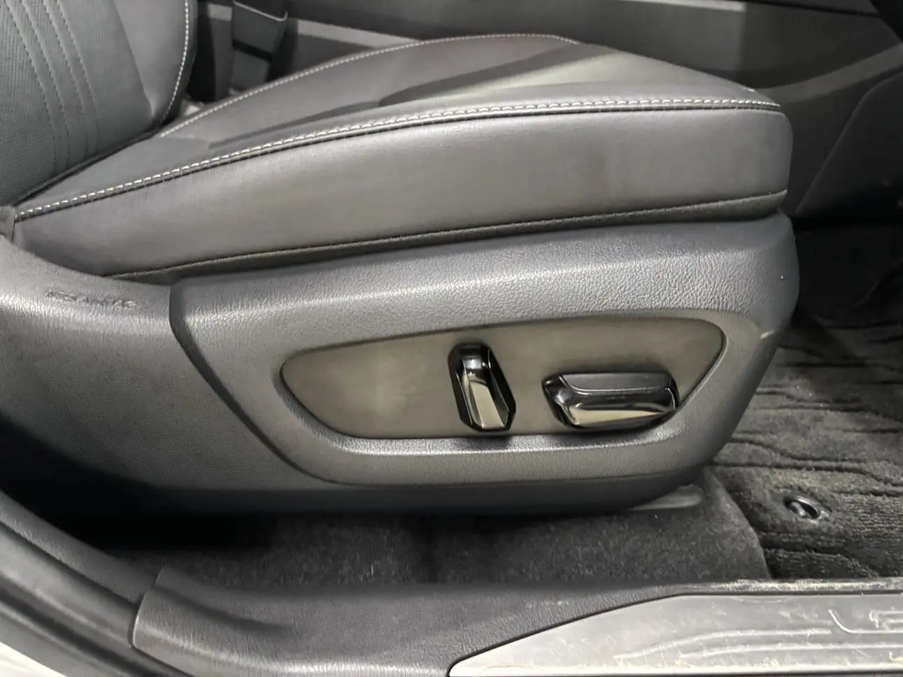 Lexus NX 2023 260 FWD