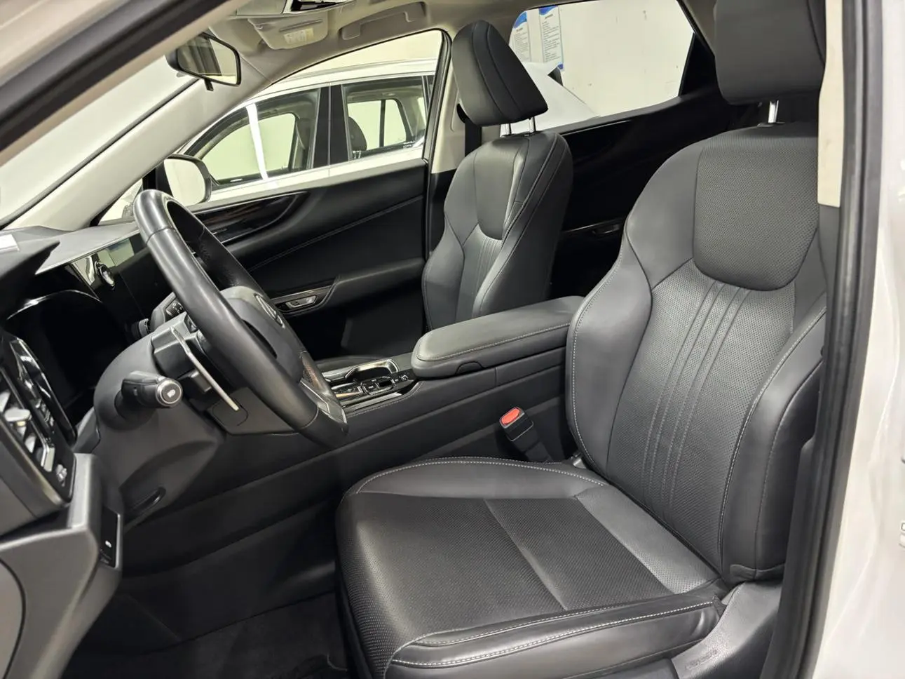 Lexus NX 2023 260 FWD