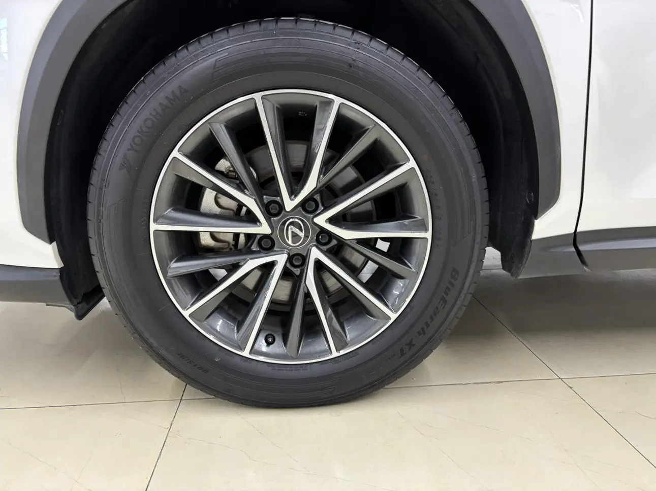 Lexus NX 2023 260 FWD