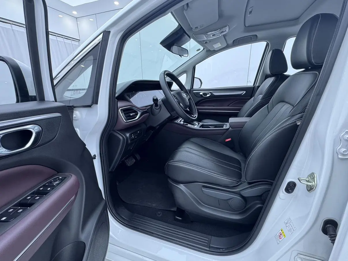 GAC Trumpchi Trumpchi M6 2021 Pro 270T Auto Premium Plus