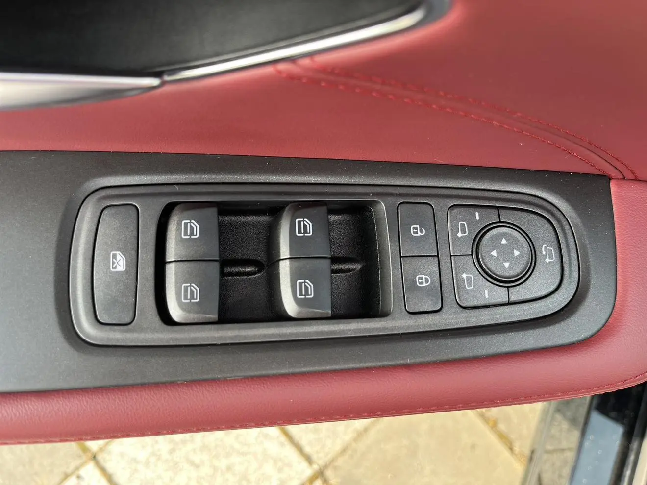 Jetour X70 PLUS 2023 1.5T DCTPLUS 7 seat