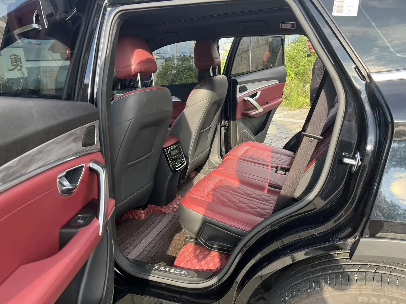 Jetour X70 PLUS 2023 1.5T DCTPLUS 7 seat
