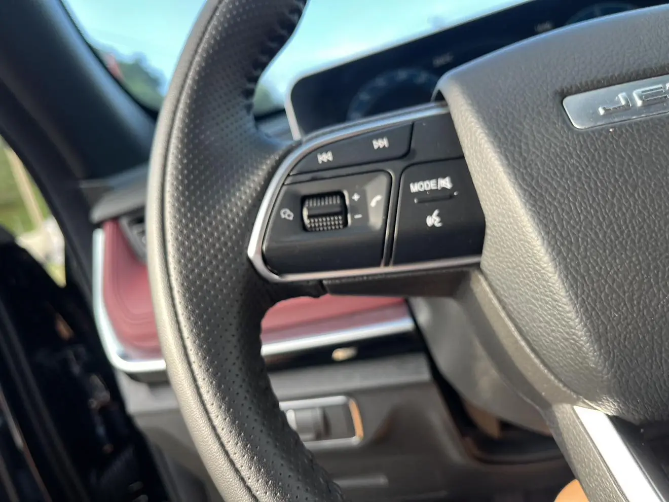 Jetour X70 PLUS 2023 1.5T DCTPLUS 7 seat