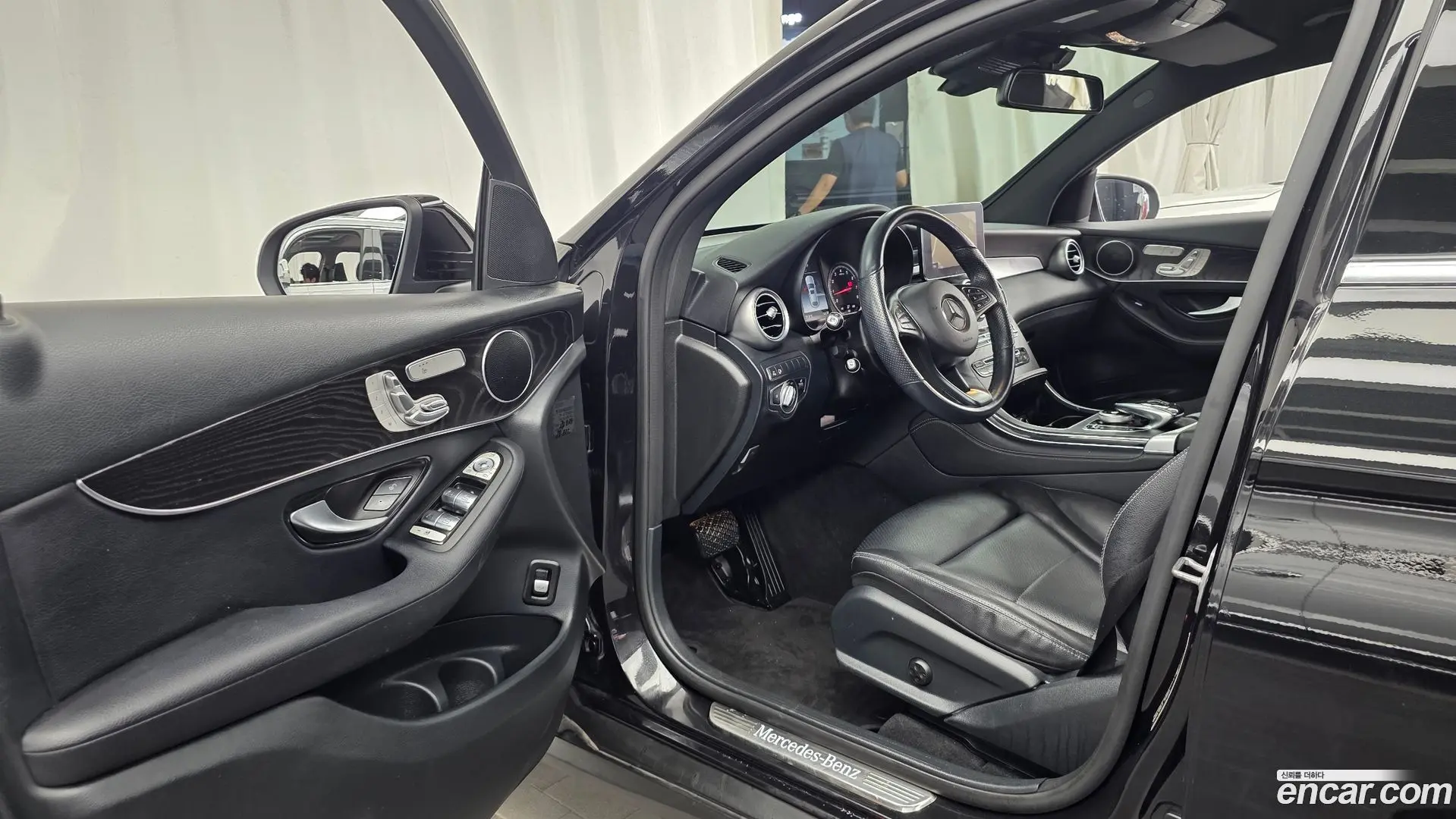 Mercedes-Benz GLC-Class GCL300 4MATIC Coupe