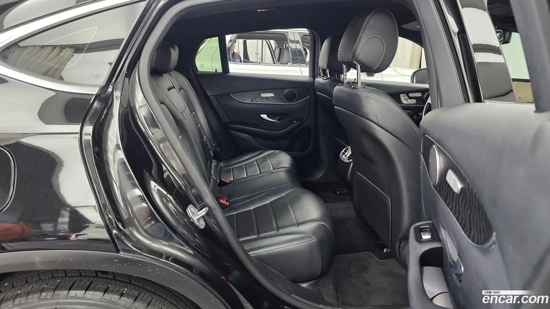 Mercedes-Benz GLC-Class GCL300 4MATIC Coupe