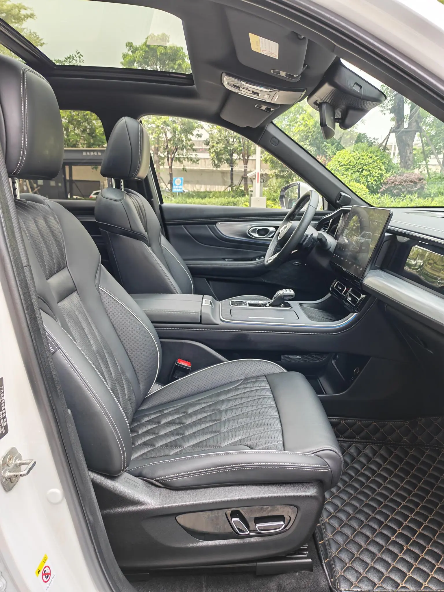GAC Trumpchi Trumpchi GS8 2022 Series 2.0TGDI 2WD Luxury Connected 7 seat