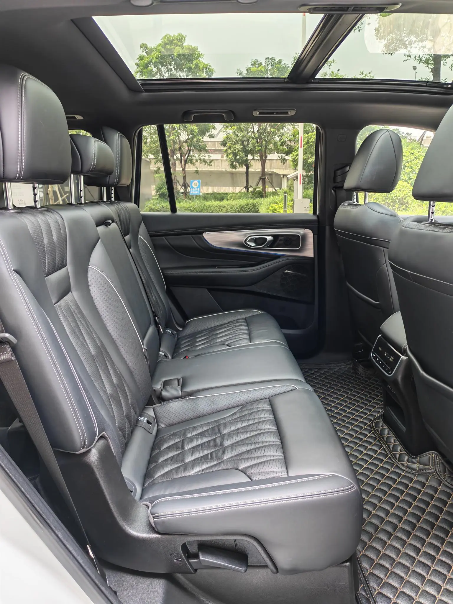 GAC Trumpchi Trumpchi GS8 2022 Series 2.0TGDI 2WD Luxury Connected 7 seat