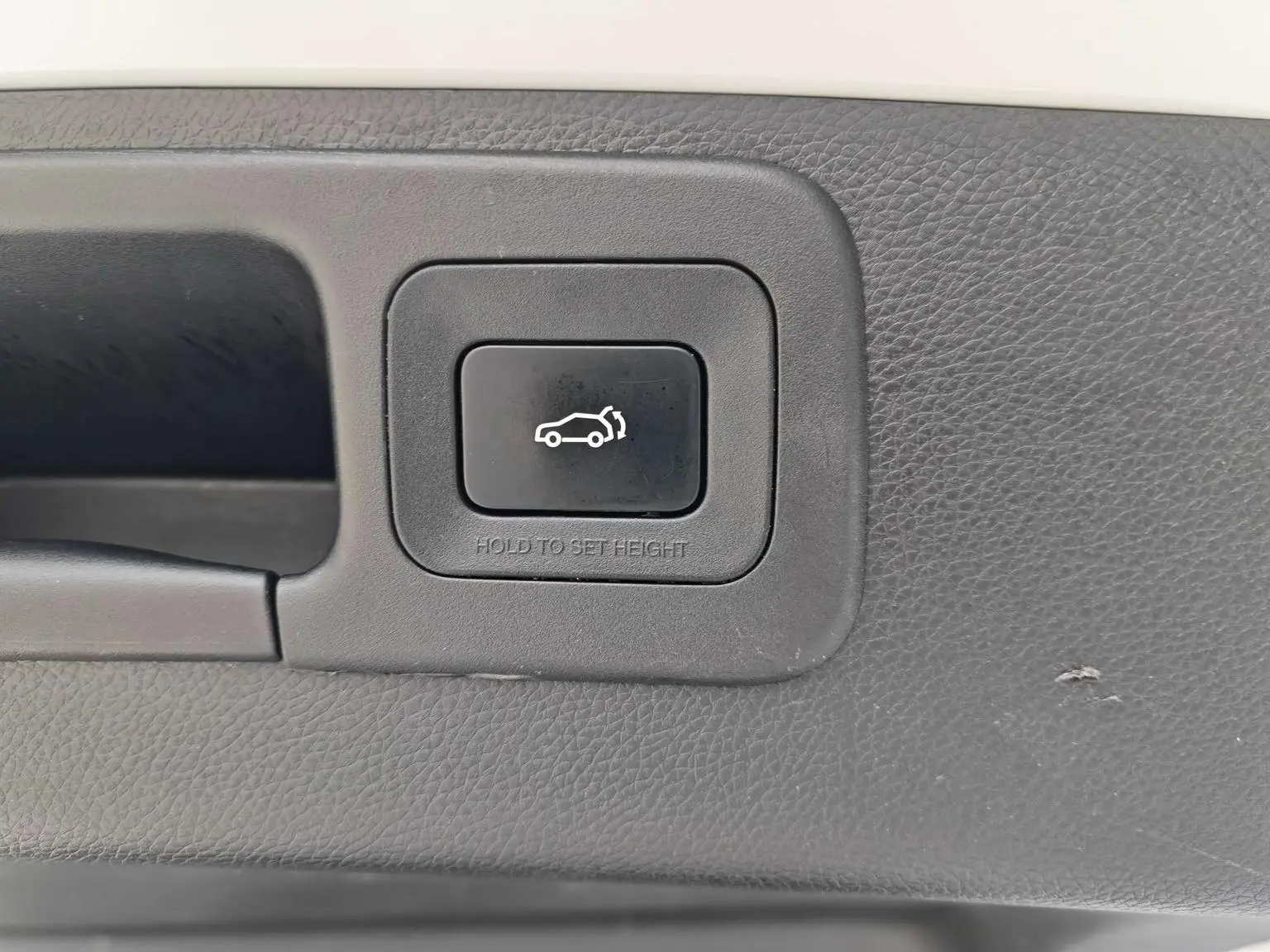 GAC Trumpchi Trumpchi GS8 2022 Series 2.0TGDI 2WD Luxury Connected 7 seat