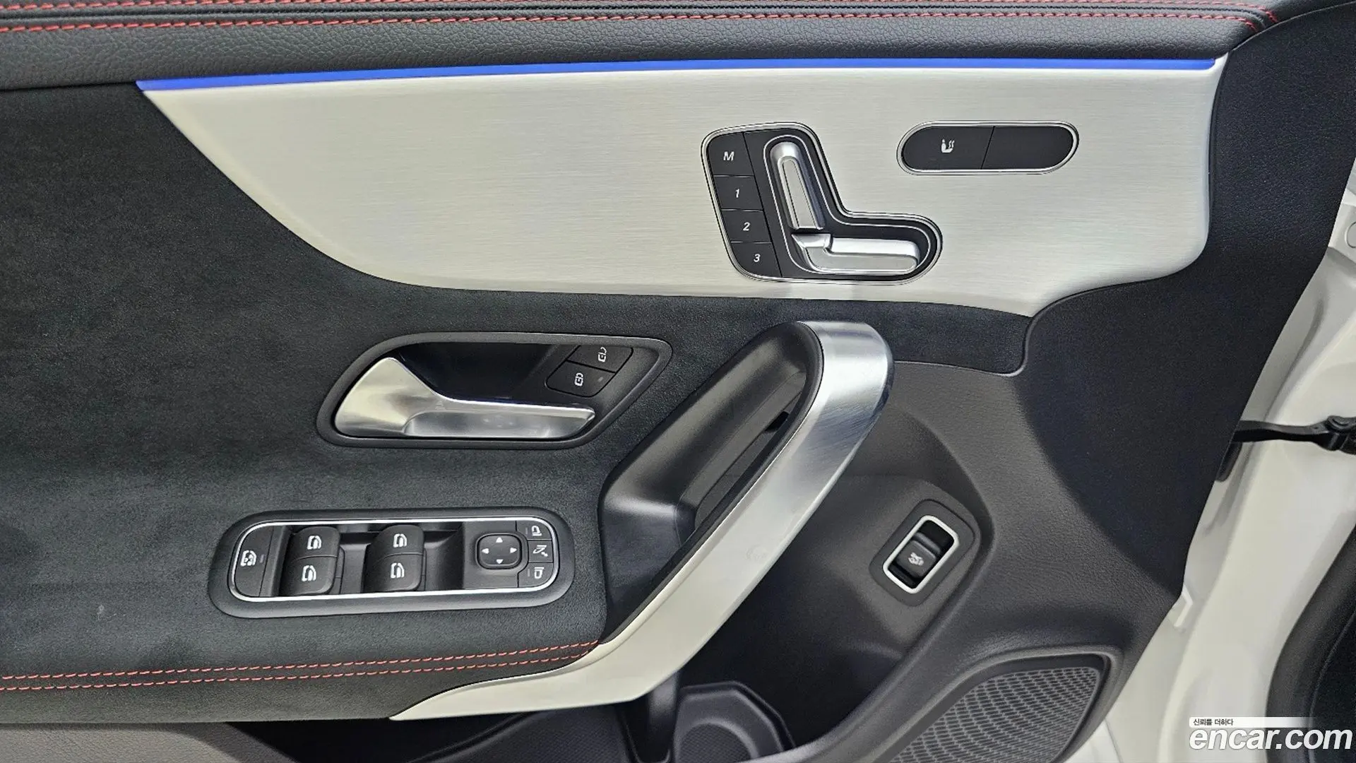 Mercedes-Benz CLA-Class CLA250 4MATIC 2023