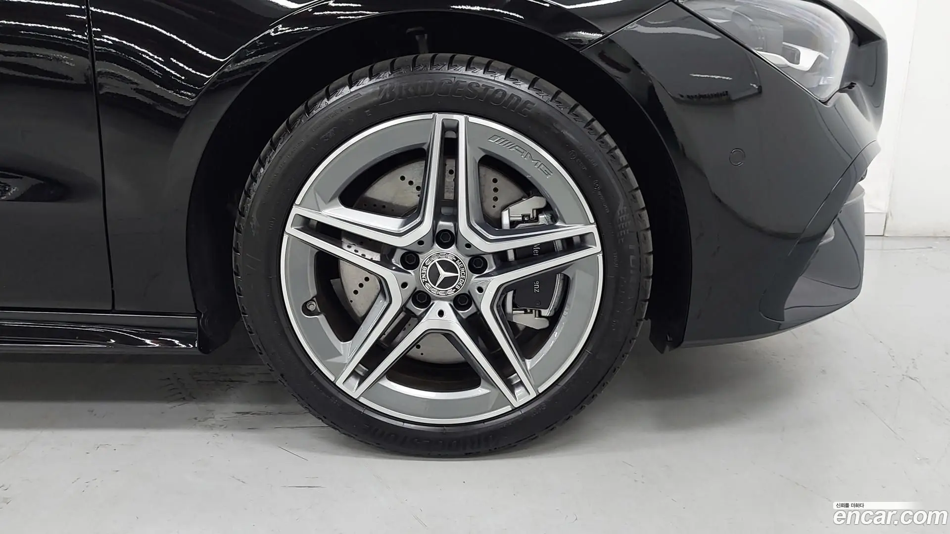Mercedes-Benz CLA-Class CLA250 4MATIC 2023