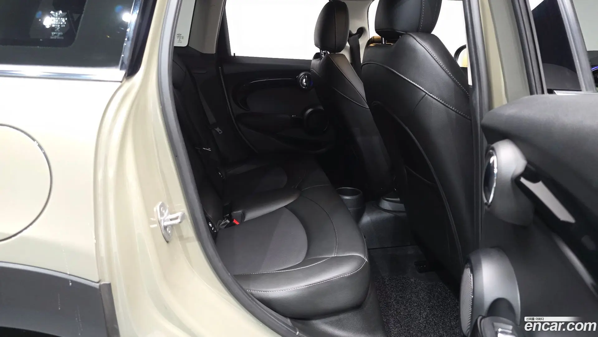 Mini Cooper 5Door HIGH
