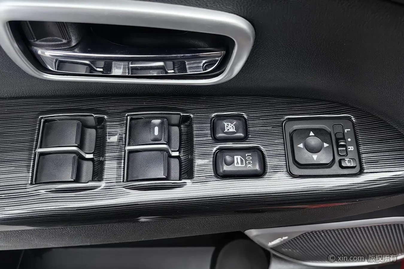 Mitsubishi Dynamic ASX 2018 2.0L CVT 2WD Premium Plus