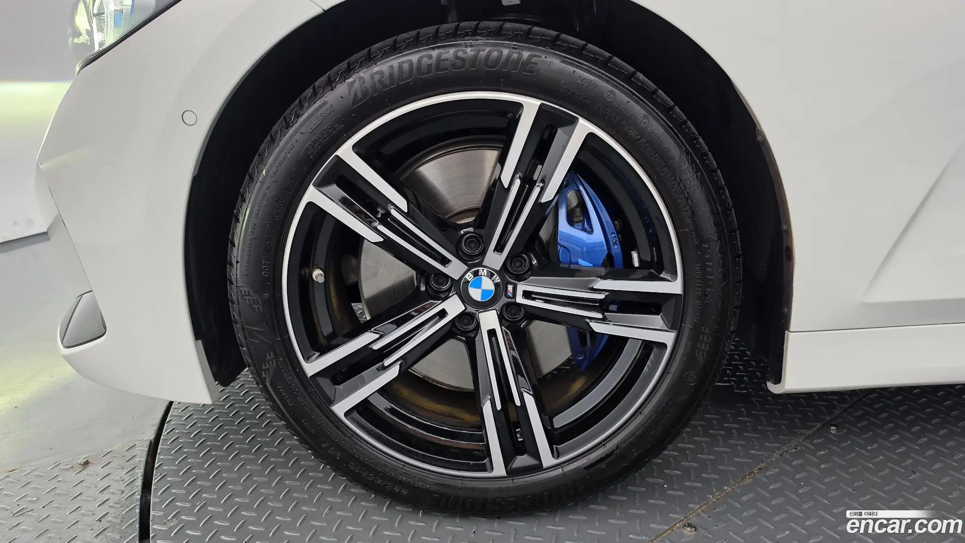 BMW 3-Series 320i M Sport 2023