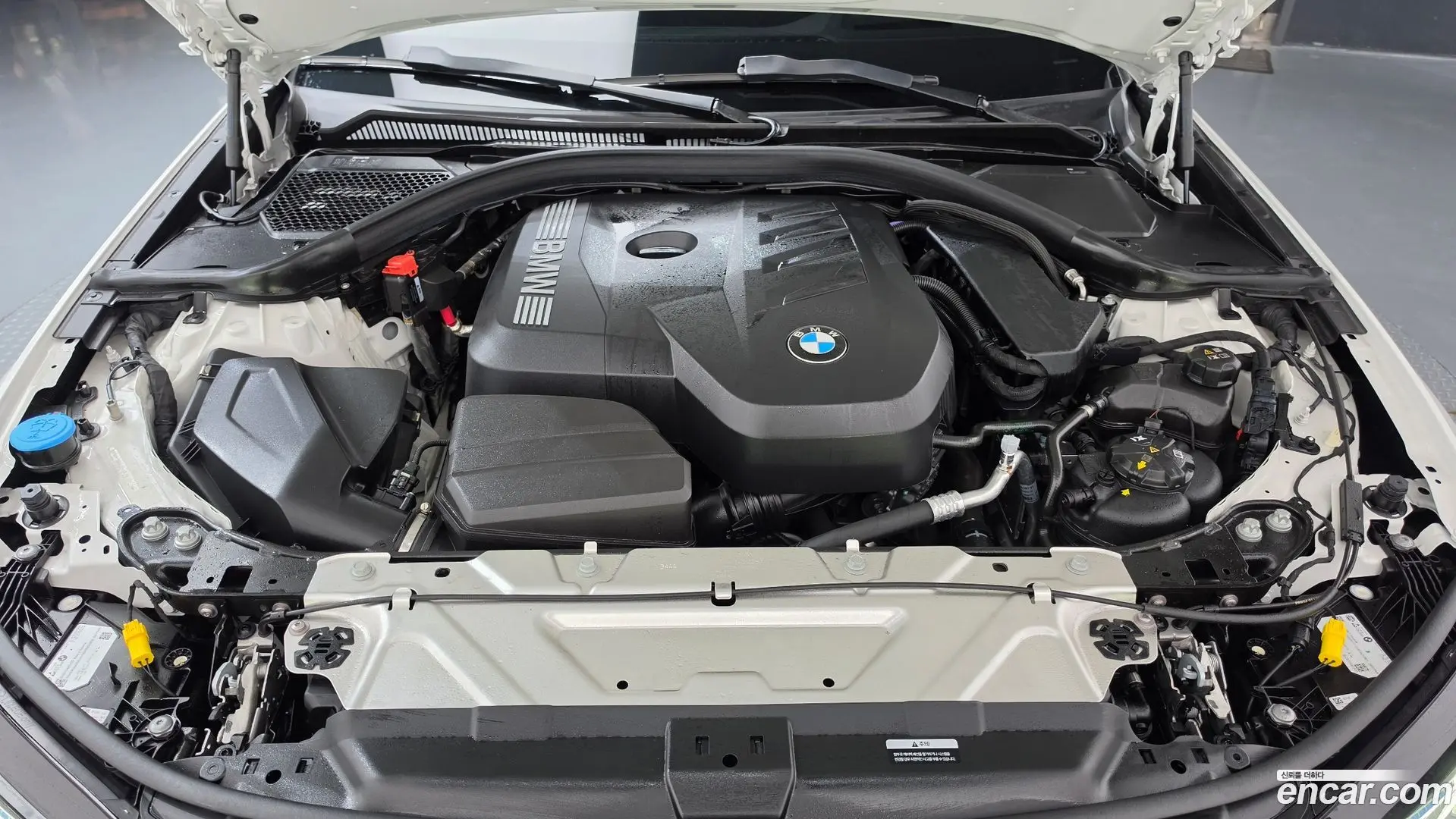BMW 3-Series 320i M Sport 2023