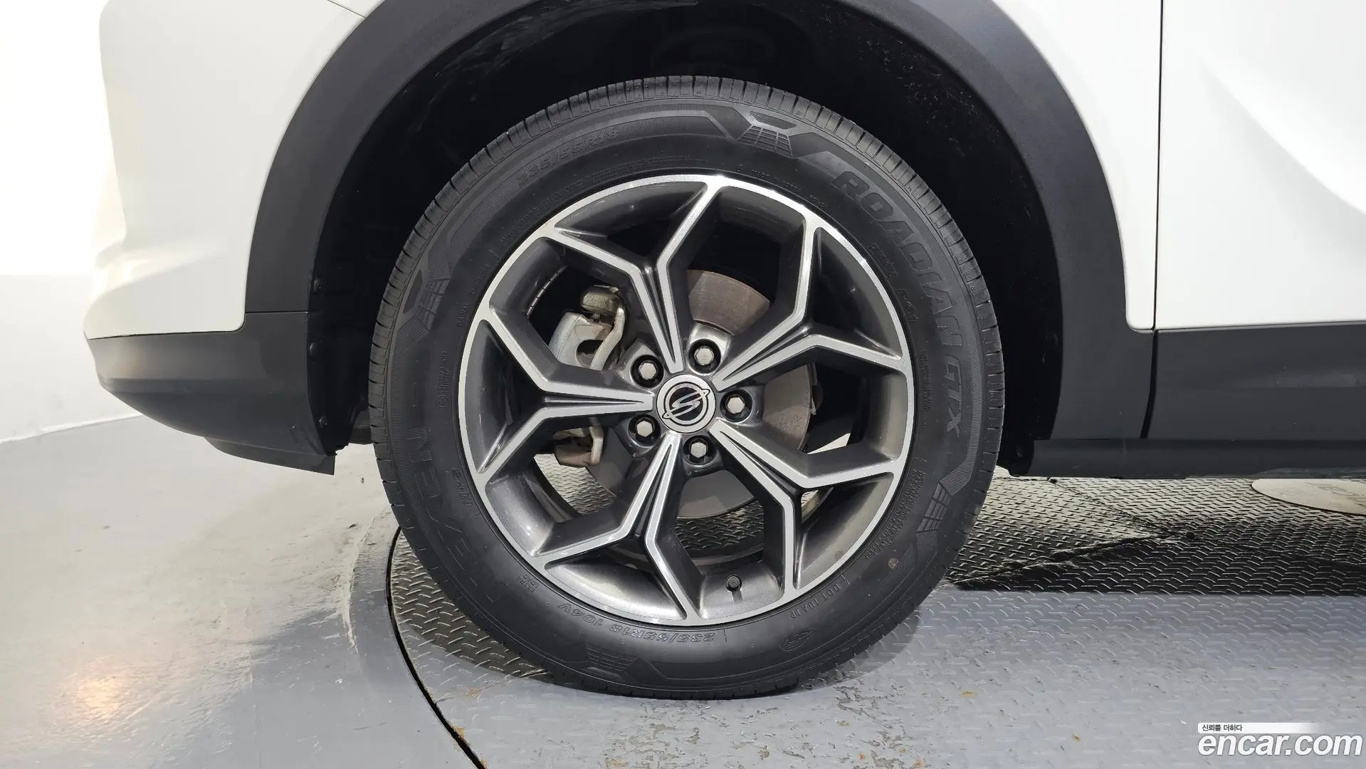 KG Mobility KORANDO Gasoline 1.5 2WD C5