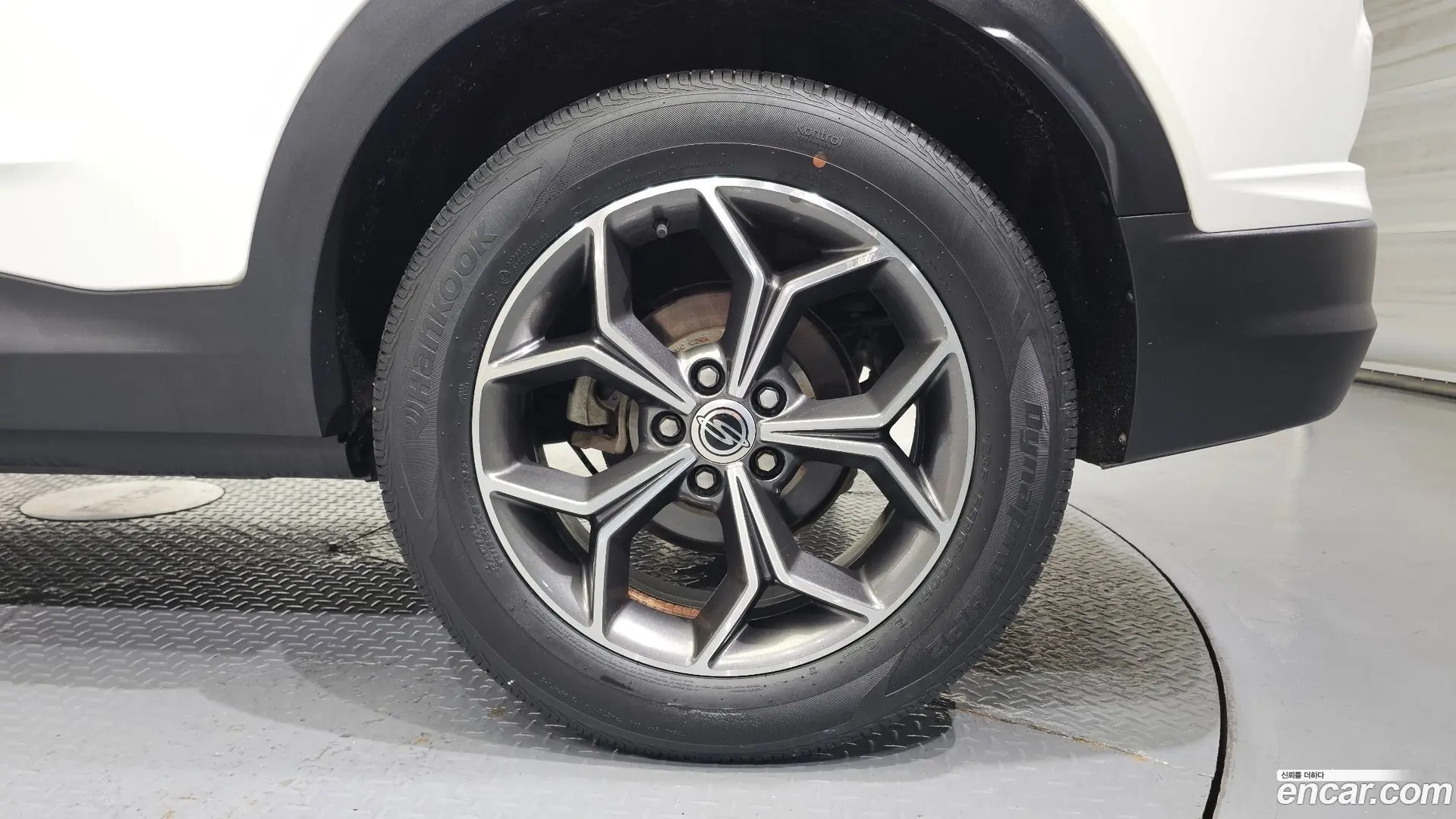 KG Mobility KORANDO Gasoline 1.5 2WD C5