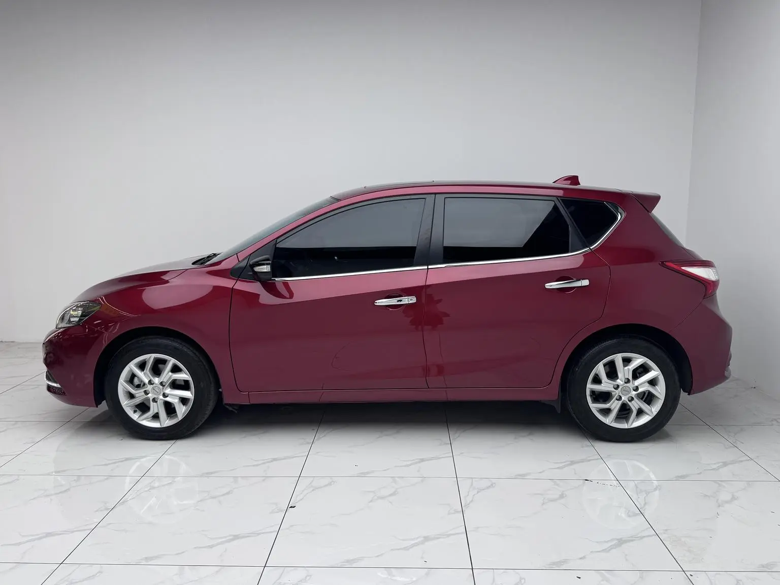 Nissan Tiida TIIDA 2023 1.6L CVT Smart Drive