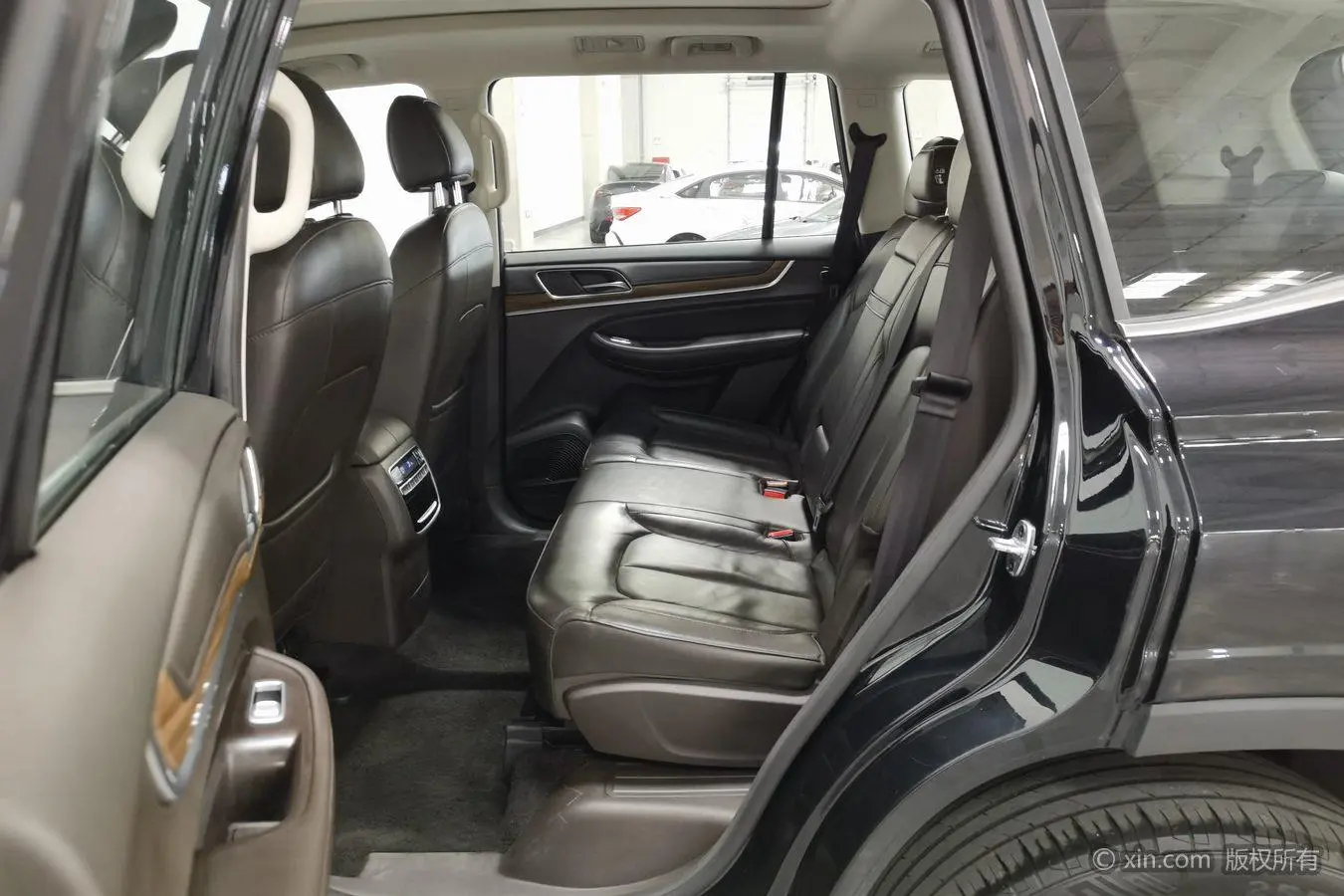 Roewe RX8 2019 30T Smart Connected 2WD Flagship
