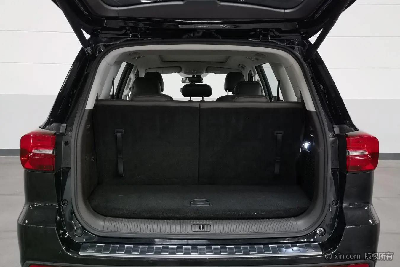 Roewe RX8 2019 30T Smart Connected 2WD Flagship