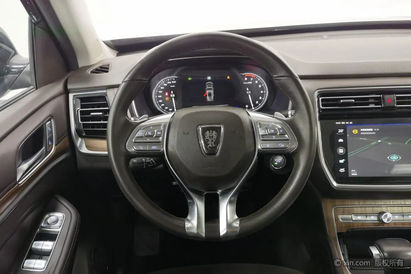Roewe RX8 2019 30T Smart Connected 2WD Flagship