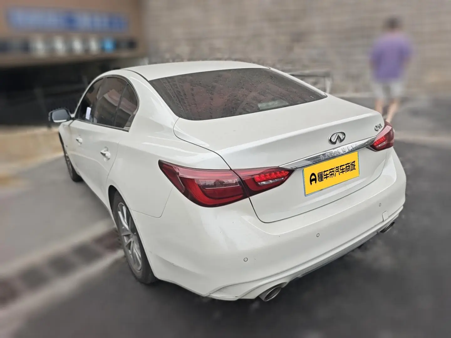 Infiniti Q50L 2018 2.0T Comfort China VI