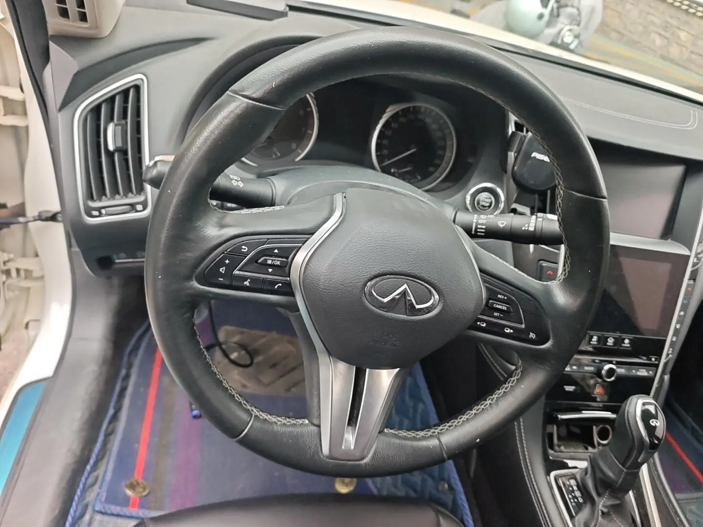 Infiniti Q50L 2018 2.0T Comfort China VI