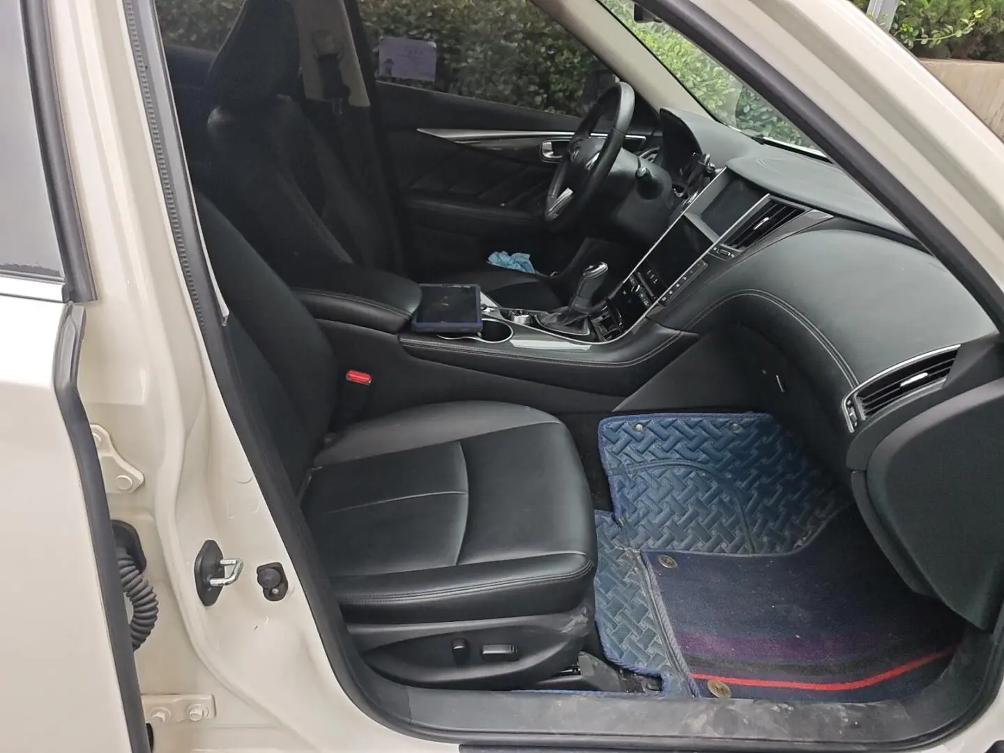 Infiniti Q50L 2018 2.0T Comfort China VI