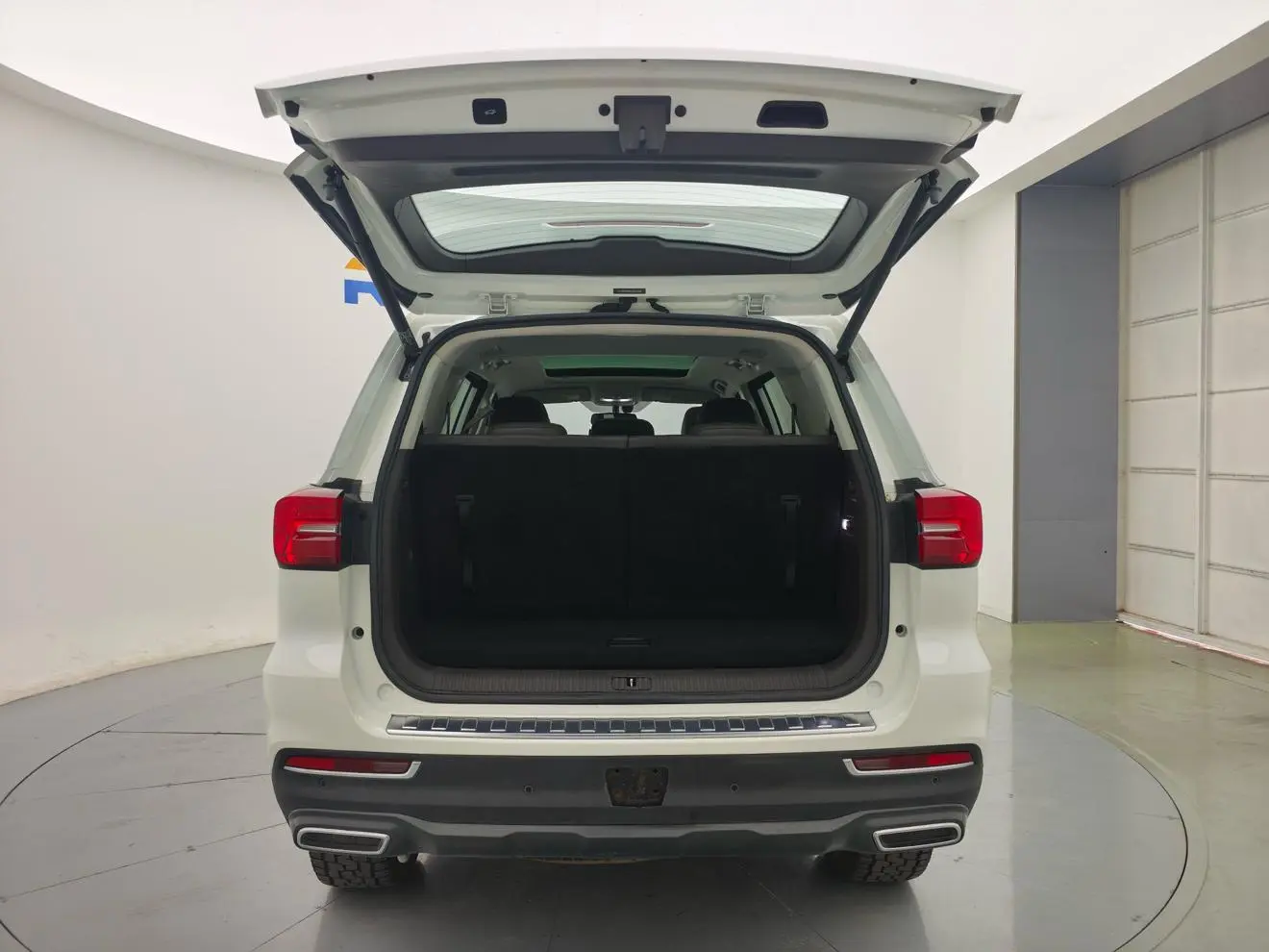 Roewe RX8 2019 30T Smart Connected 4WD Flagship