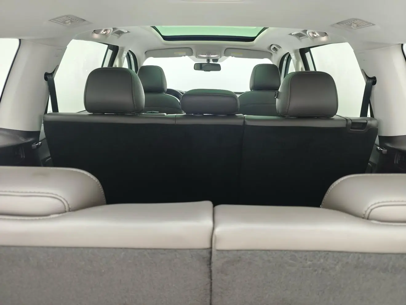 Roewe RX8 2019 30T Smart Connected 4WD Flagship