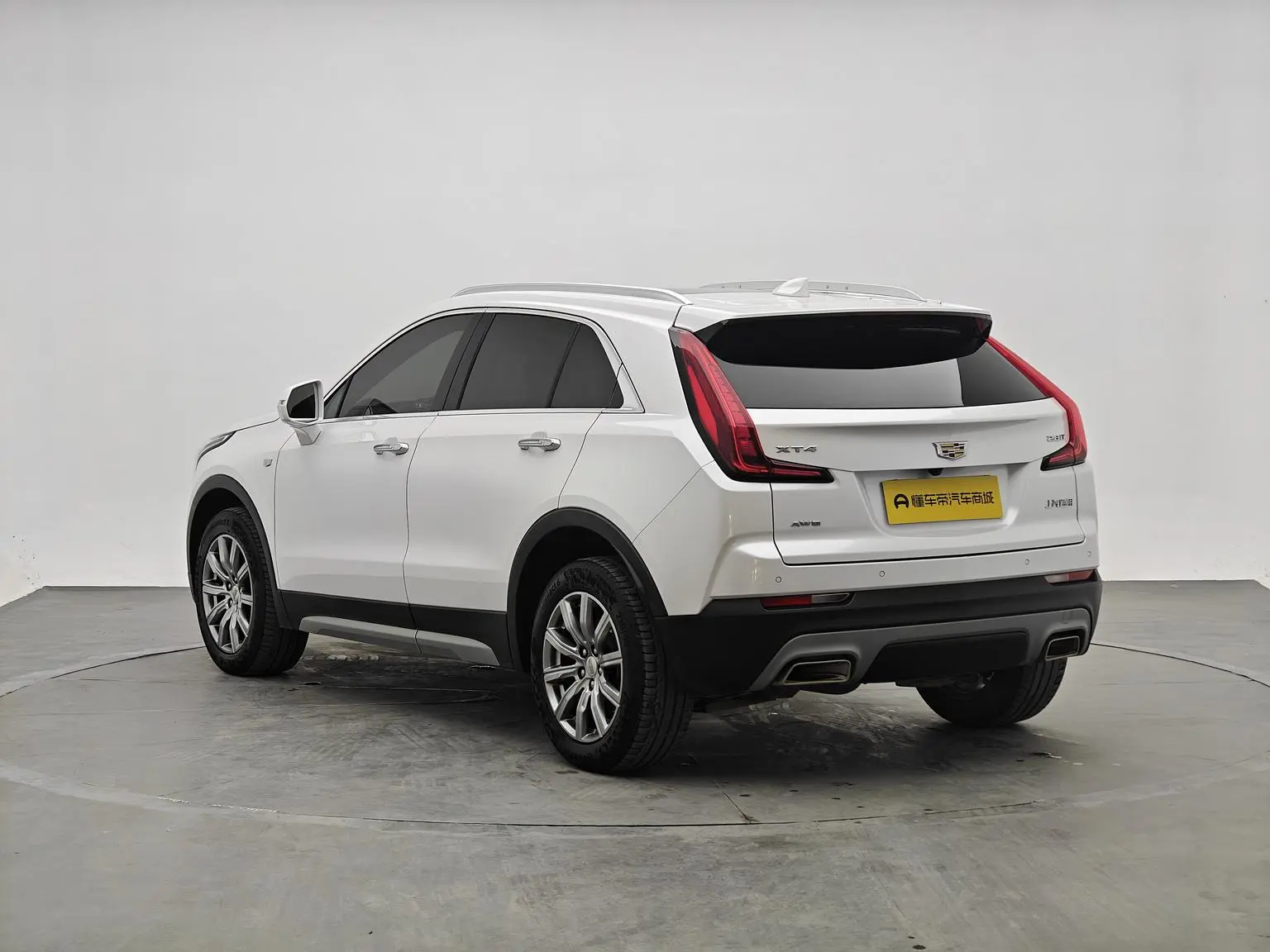 Cadillac XT4 2020 Facelift 28T 2WD Luxury
