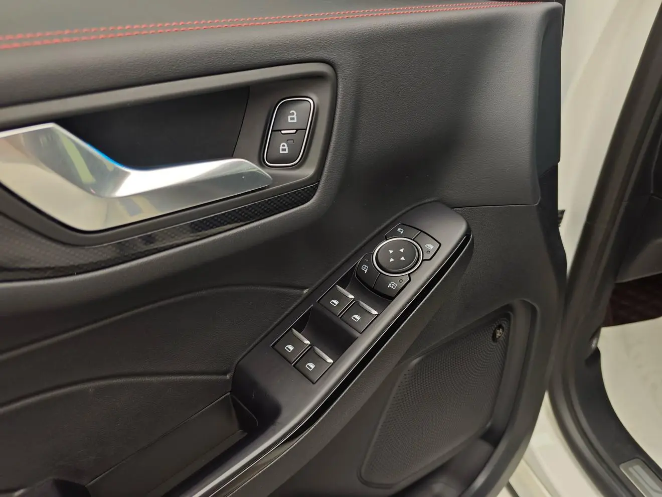 Ford Escape 2019 EcoBoost 245 4WD ST-LINE