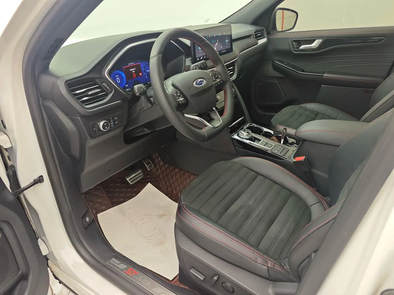 Ford Escape 2019 EcoBoost 245 4WD ST-LINE