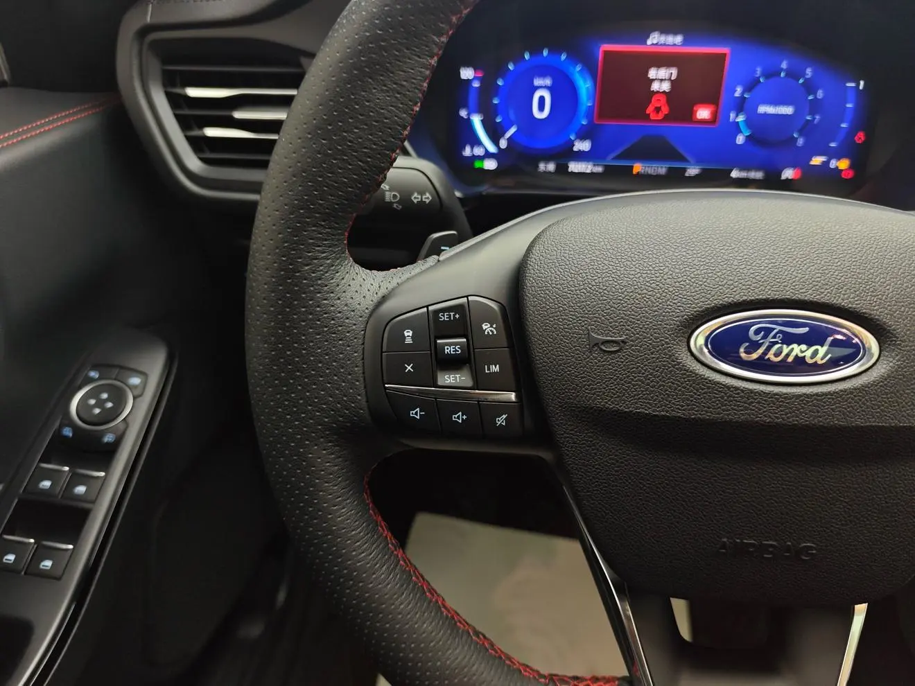 Ford Escape 2019 EcoBoost 245 4WD ST-LINE