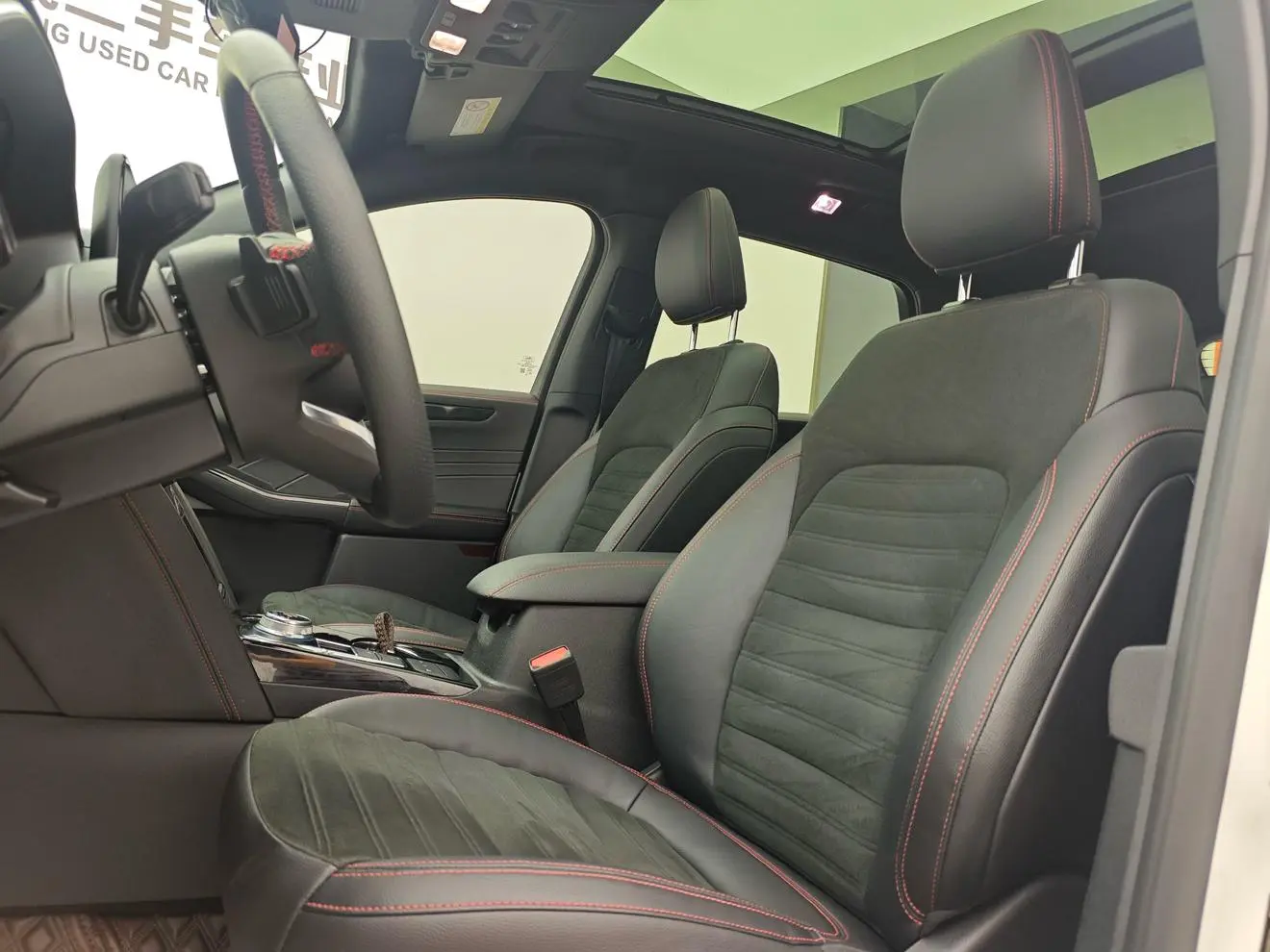 Ford Escape 2019 EcoBoost 245 4WD ST-LINE