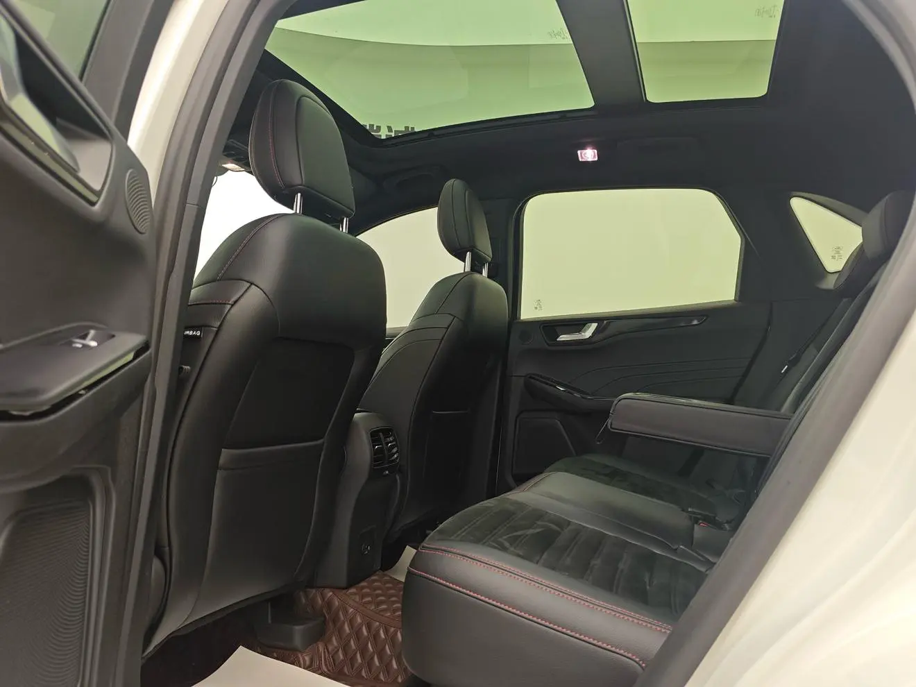 Ford Escape 2019 EcoBoost 245 4WD ST-LINE